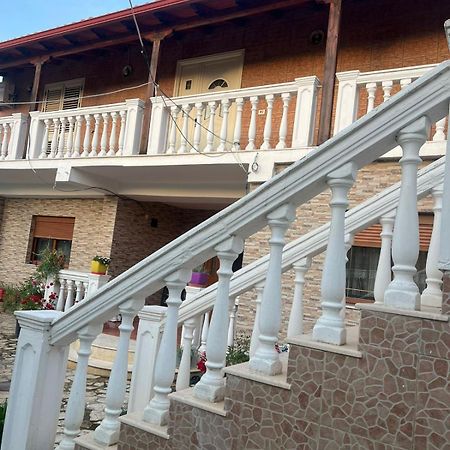 Hotel Nori House à Vlorë Extérieur photo