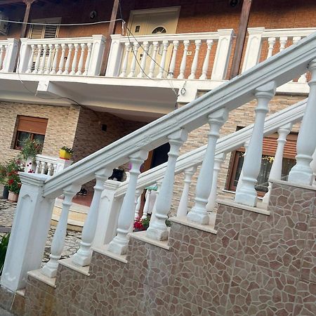 Hotel Nori House à Vlorë Extérieur photo