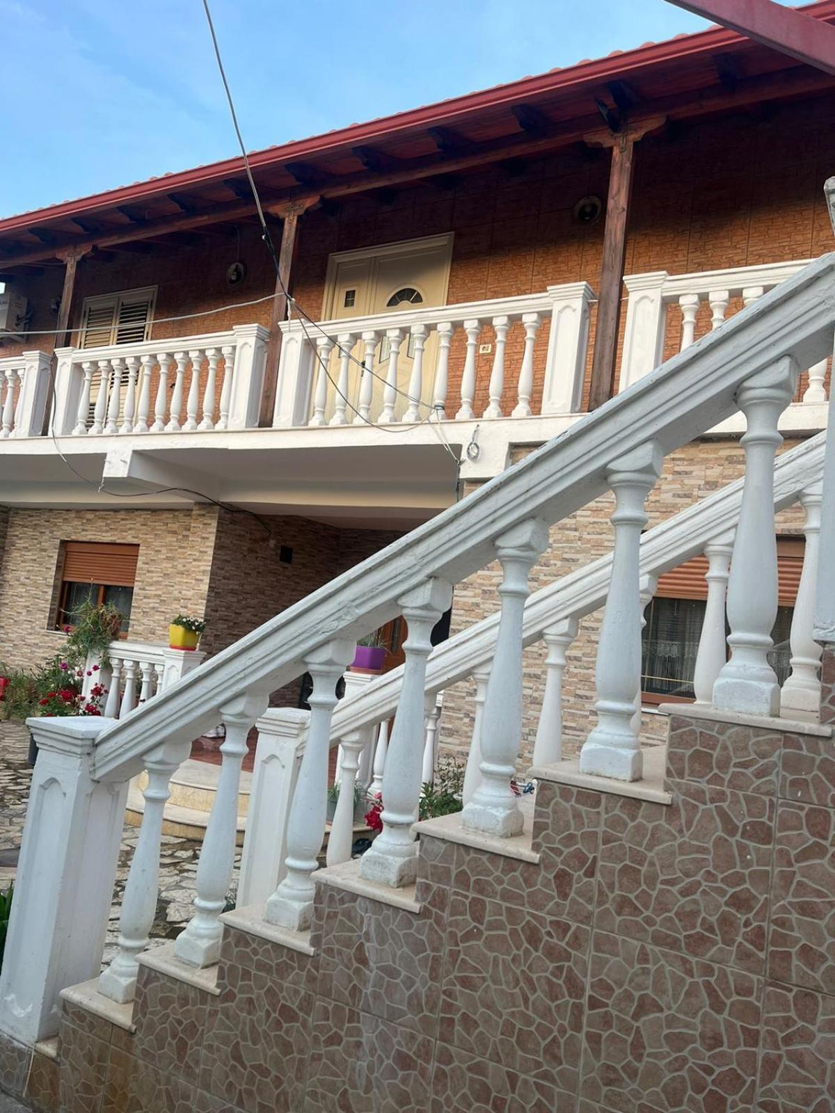 Hotel Nori House à Vlorë Extérieur photo