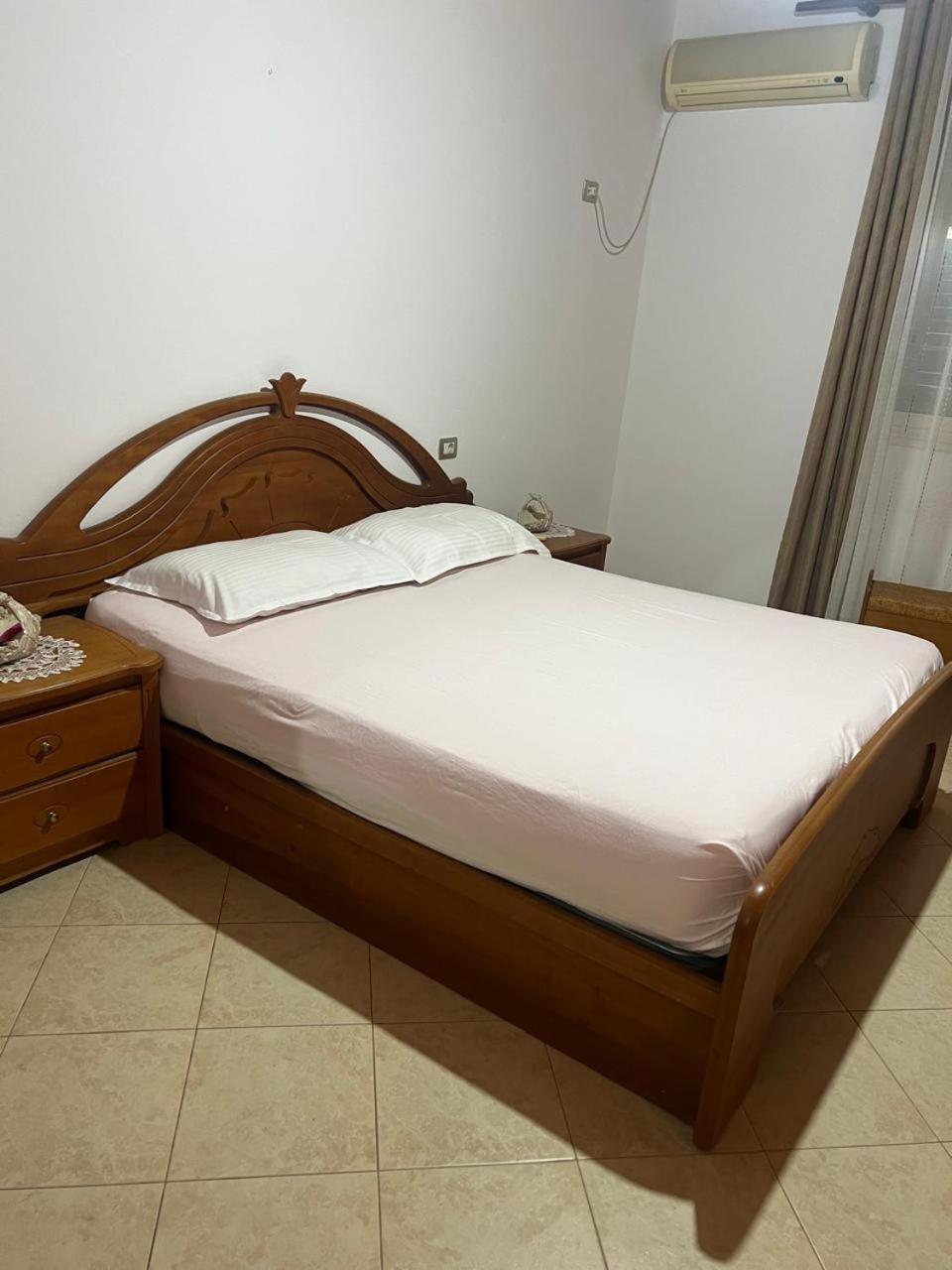 Hotel Nori House à Vlorë Extérieur photo