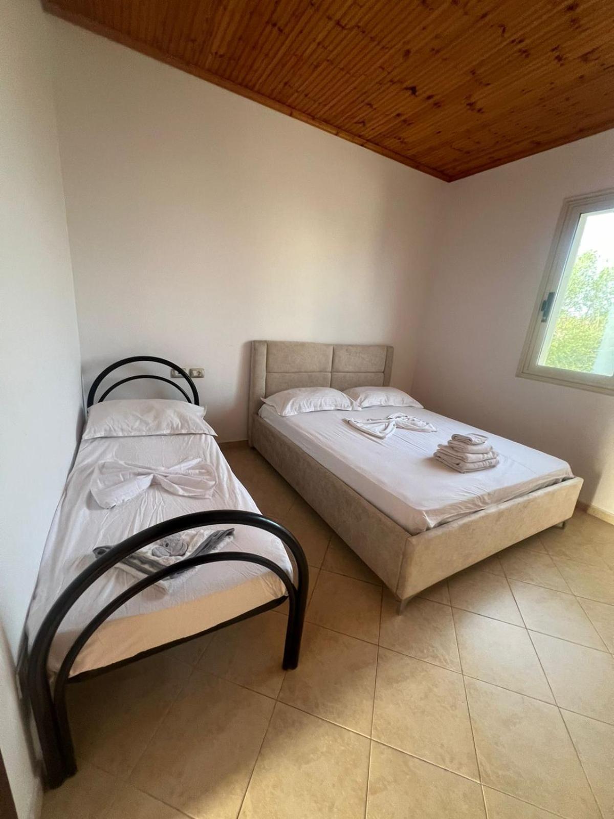 Hotel Nori House à Vlorë Extérieur photo