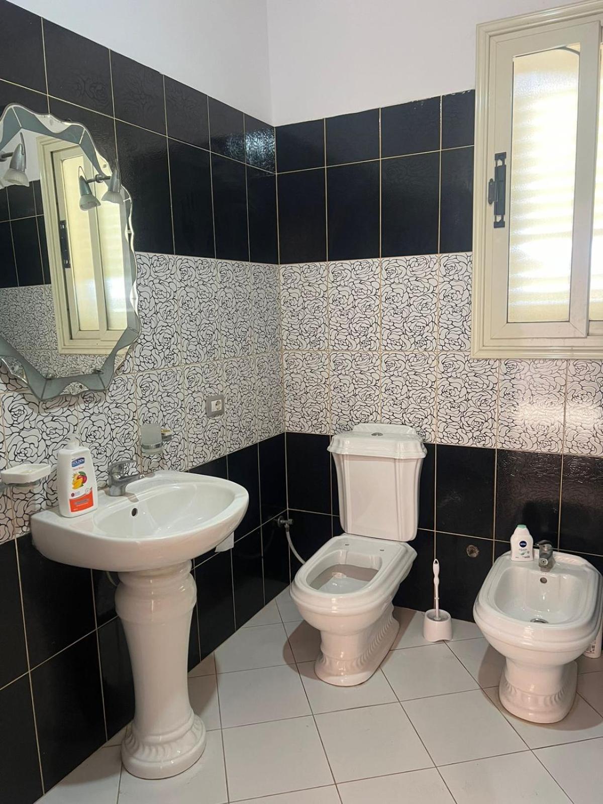 Hotel Nori House à Vlorë Extérieur photo